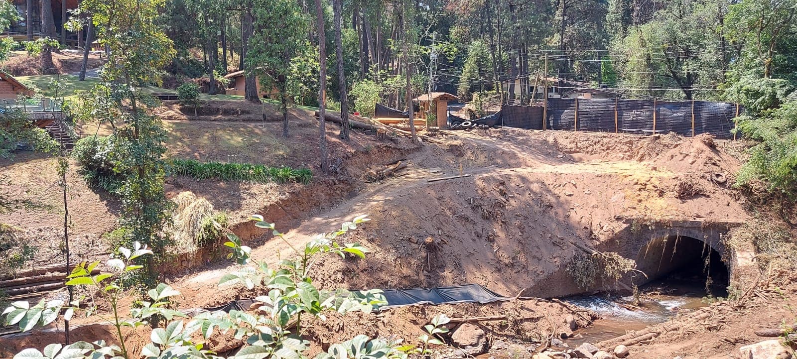 Barrancas y caminos rurales de Valle de Bravo: rutas de caminata poco transitadas